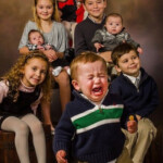 19 Hilarious Family Photos Gone Wrong Trendzified