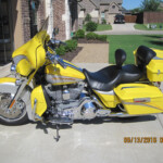 2005 Harley Davidson FLHTCSE2 Screamin Eagle Electra Glide Yellow