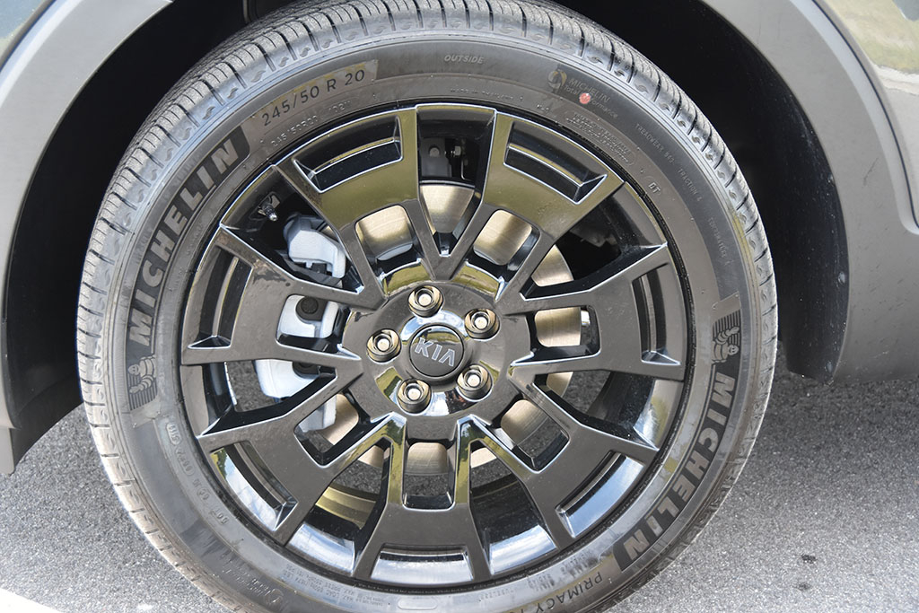 2021 kia telluride nightfall edition wheel tire Automotive Addicts