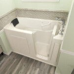 American Standard 60 W X 30 D Soaking Walk In Bathtub At Menards