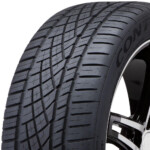 Performance Continental Extremecontact DWS06 235 45ZR17 Tire All Season